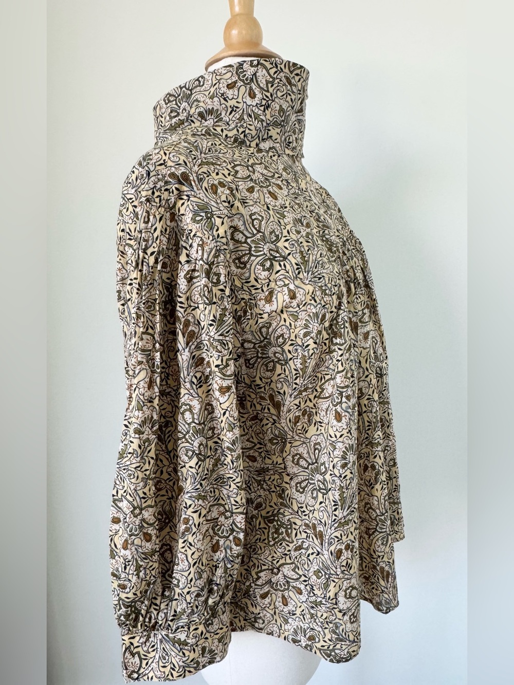 Banana Republic Beige Floral Mock Neck Collared Woven Tunic Peasant Top Size M